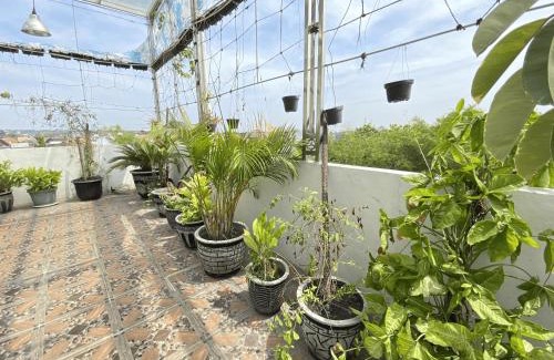 Surakarta House | Villa Remboelan Shariah Guest House