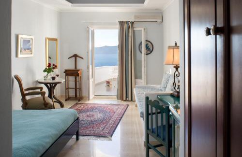 Fira Hotel | Villa Renos Hotel