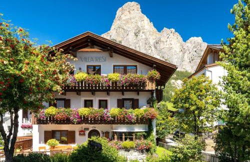 Corvara in Badia Apartment | Villa Resi Apartments