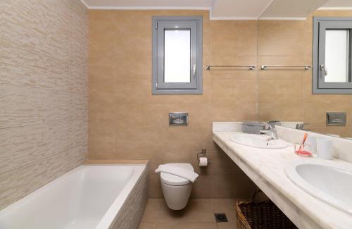 Vlicha Villa | Villa Rocabella with heated pool & jacuzzi in Lindos