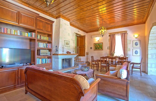 Kastellos Villa | Villa Rodanthi, seaview villa with private pool in Crete