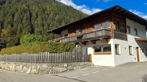 Aschau Im Zillertal Apartment | Villa Rosa-Panorama App