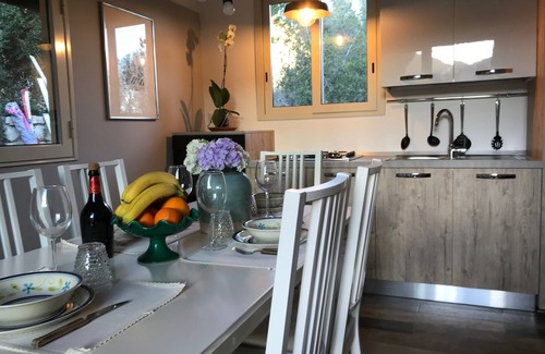 Mondello Villa | Villa Rosemada, Chalet Mondello Holiday House.