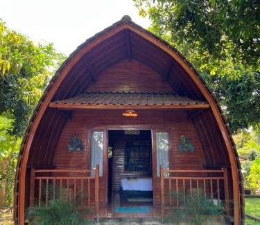 Kalibukbuk Villa | Villa Rumah Kayu Lovina