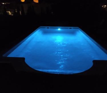 Campillo de Altobuey Villa | VILLA RURAL con amplia piscina