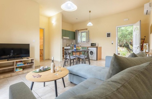 Mousata Villa | Villa Russa Alekos - One Bedroom Villa, Sleeps 2
