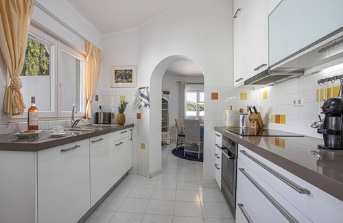 Alcalar Villa | Villa Sagres with Mountain View, Pool & Wi-Fi