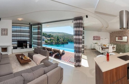 Sutivan Villa | Villa Sajonara - Private villa with pool, Brac Island