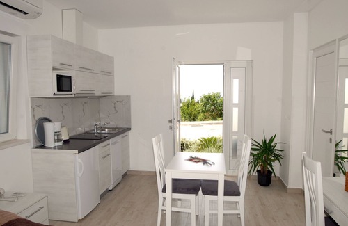 Plat Apartment | Villa Samba - Studio with Terrace and Sea View - gasi se