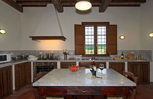 Terricciola Villa | Villa San Luigi Agriturismo Badia di Morrona