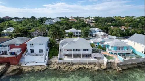 Eastern Road House | Villa-San-Souci Oceanfront, Gated 3-Bedroom, Free Parking