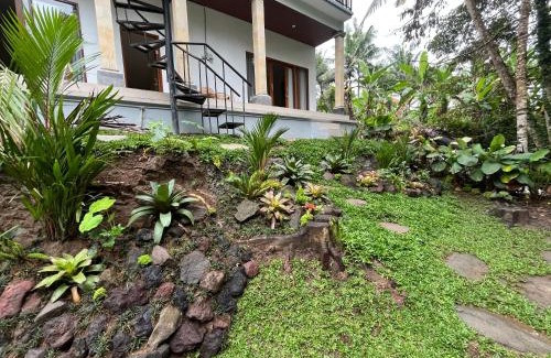 Melayang House | Villa santru