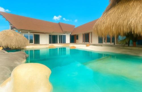 Menegua Villa | Villa Sara Villavicencio - Puerto López Alameda del llano
