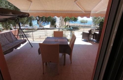 Agia Kiriaki Apartment | Villa Sarai