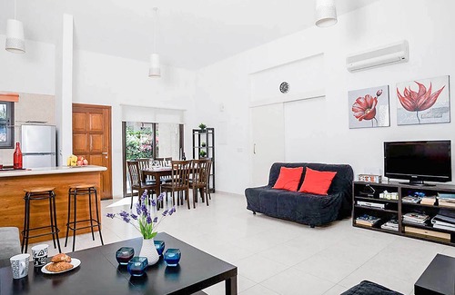 Latsi Villa | Villa Sea Side - includes a Private pool, WI-FI & a pool table