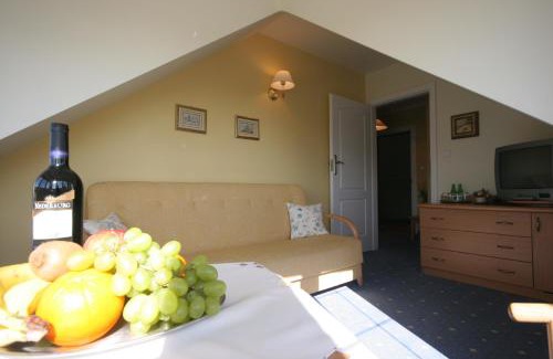 Rewal Bed & Breakfast | Villa Sedina