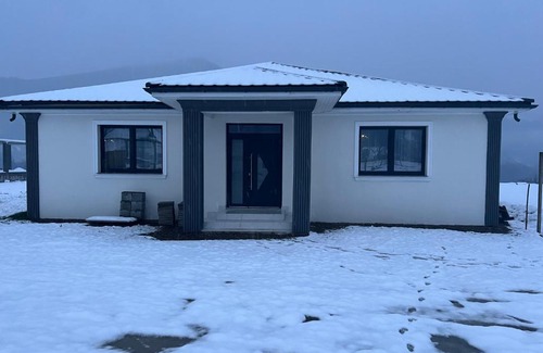 Nanesti Villa | Villa Selena