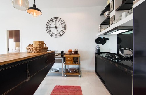 Cerrado de Calderon Villa | Villa Sendero del Parque, una casa de película