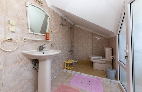 Marmaris City Center Villa | Villa Senol Armutalan Daily Weekly Rentals