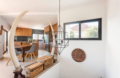 Gava Villa | Villa Sentiu