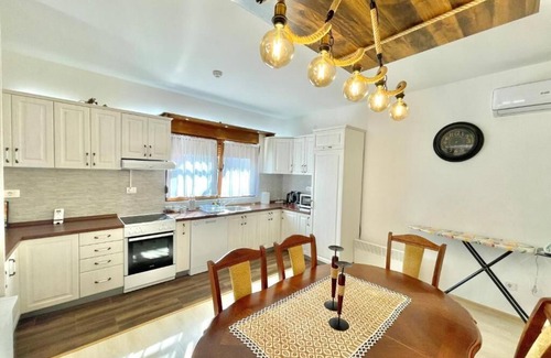 Podmaine Apartment | Villa Serenity