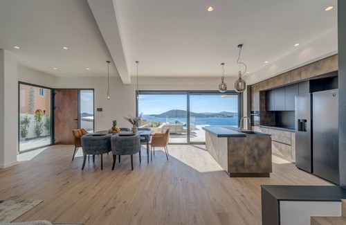 Razanj Villa | Villa Seven Seas