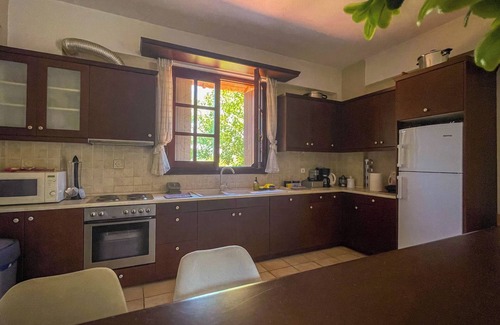 Skines Villa | Villa Skine with private pool and lush garden
