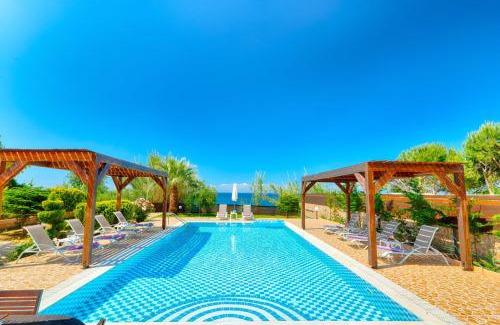 Agios Matthaios Villa | Villa Sofia