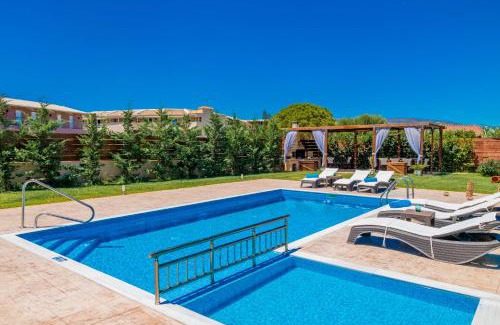 Kalamaki Villa | Villa Sophie - Sunny Retreat!