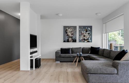 Laugaras Villa | Villa - South Iceland