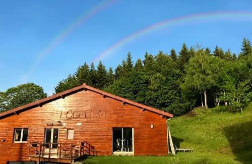 Saint-Sauveur-en-Rue Ski Chalet | Villa spacieuse avec piscine à Saint-Sauveur-en-Rue