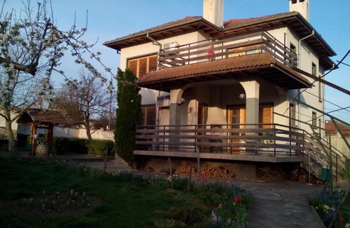 Vetren House | Villa Srebarna