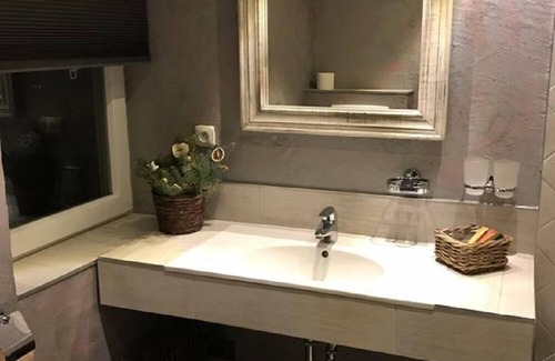 Ruzyne Hotel | Villa St. Tropez