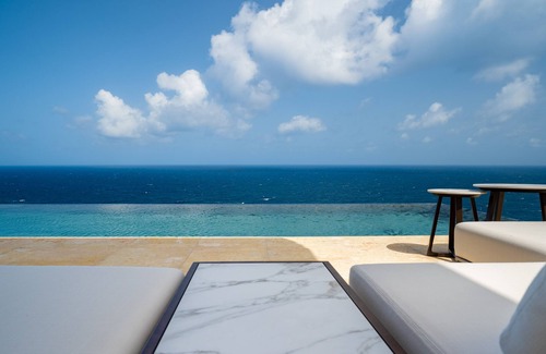 North Sound Villa | Villa Starlight by Fantasia Villas