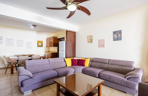 Peyia Town Villa | Villa Sunlove - Four Bedroom Villa, Sleeps 8