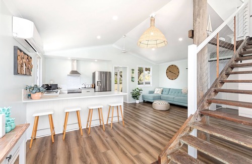 Toogoom Villa | Villa Sunshine - Pet Friendly Fully Air conditioned