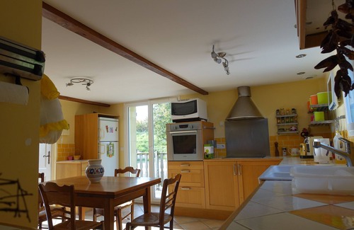 Maubec House | Villa surrounded by nature near Lyon