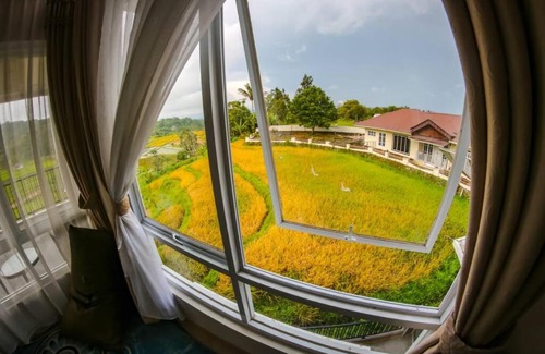 Sungai Landia Villa | Villa Syariah Humaira