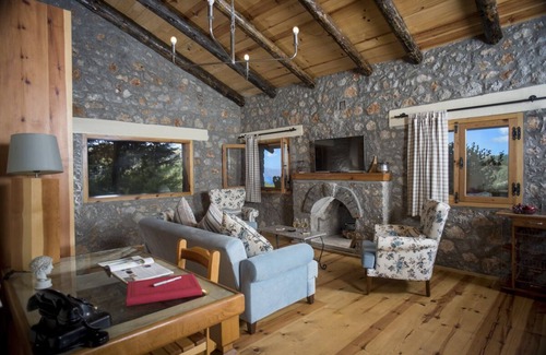 Avlana Villa | Villa Syrna - Two Bedroom Villa, Sleeps 4