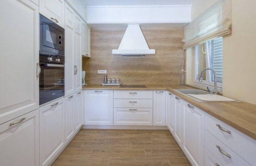 Vrgorac Villa | Villa Tefera - Four Bedroom Villa, Sleeps 10
