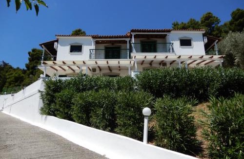 Achladies Apartment | Villa Teozenia
