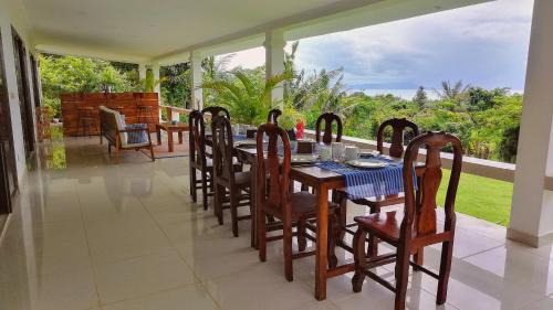 Krong Kaeb Villa | Villa 'The Blue House' - Qbungalows