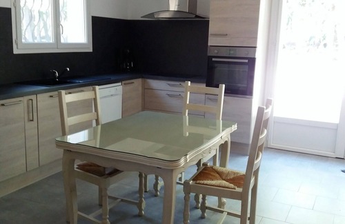 La Motte-dʼAigues Villa | Villa - The LUBERON in Provence