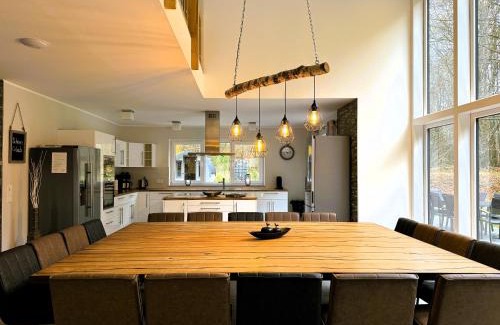 Muritz Apartment | Villa Thormarcon am Plauer See für 18 Gäste, Sauna, Pool