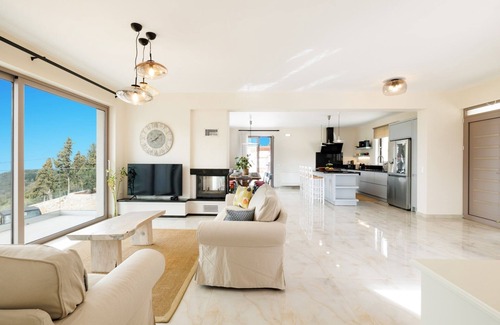 Ano Korakiana Villa | Villa Tila by Villa Plus