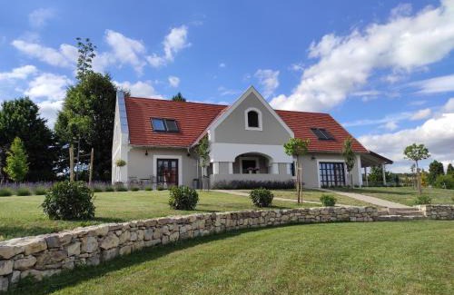 Vaszoly House | Villa Tilia Vászoly