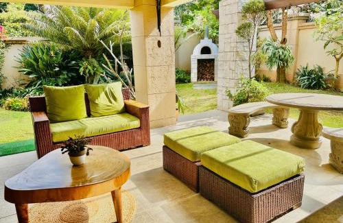 Faerie Glen Villa | Villa Toledo - solar home