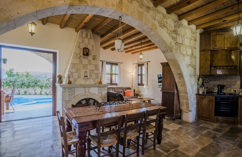 Peristerona Villa | Villa Triteos - 3 bed, 3 bath Stone built villa with private pool in Amazing Setting