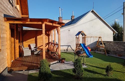 Stara Lesna Villa | Villa Triti