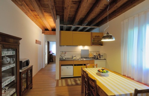 Dolo Apartment | Villa Tron. 'Portico' apartment on the Brenta Riviera between Venice and Padua.